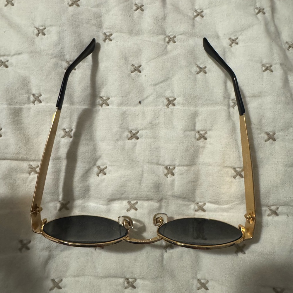 Vintage GIANNI VERSACE Oval Sunglasses - Picture 3 of 6